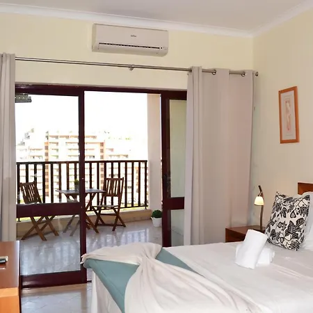 Clube Mar Flats *