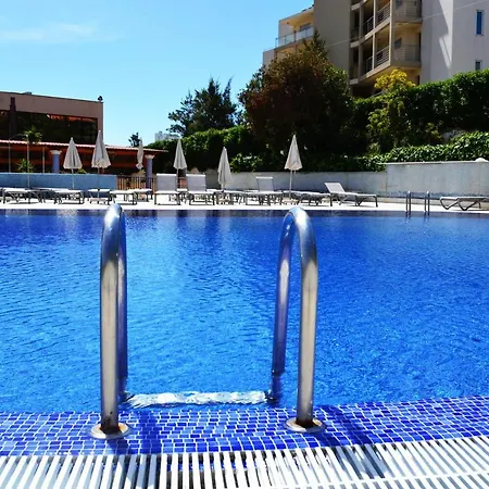 Апартаменти Clube Mar Flats Портіман